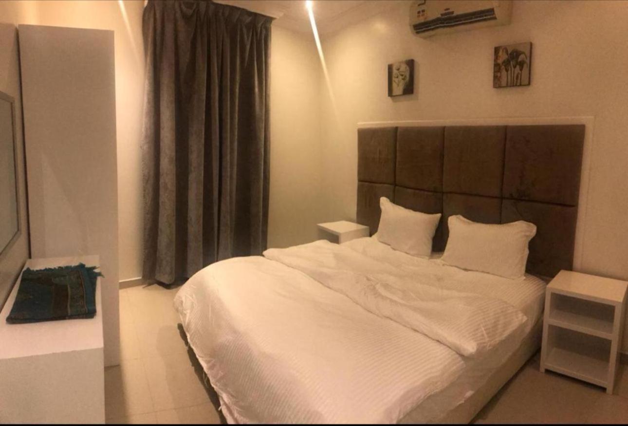 Al Makan 107 Hotel By Al Azmy Rijád Kültér fotó